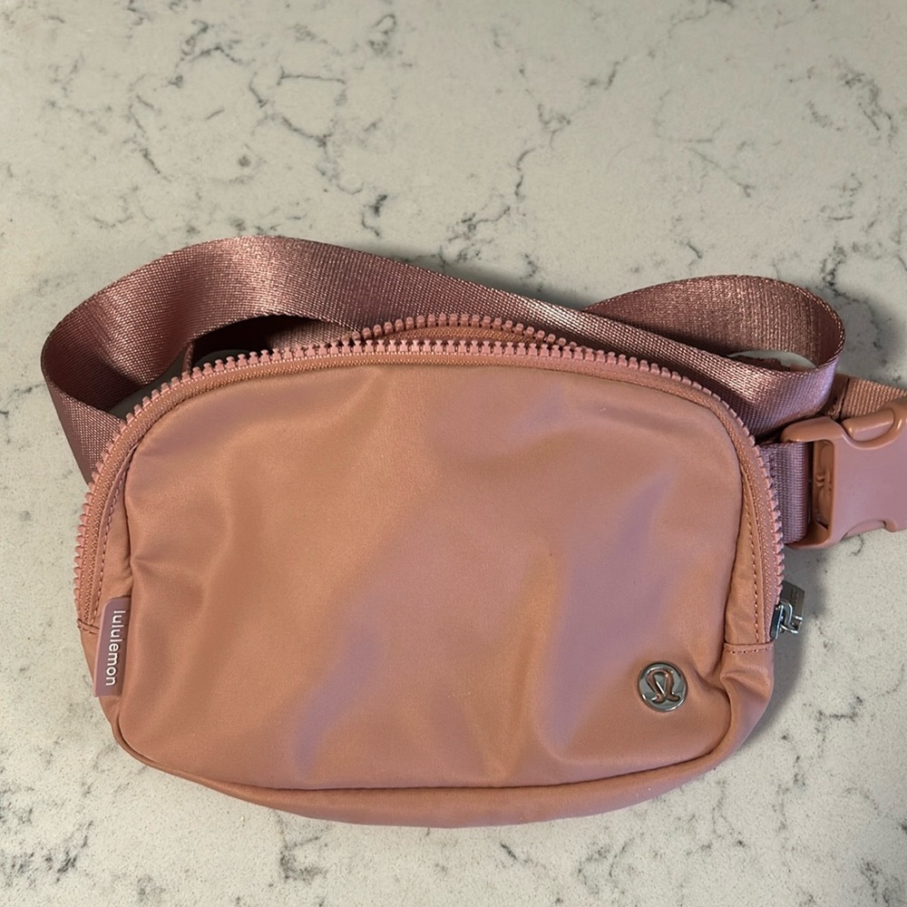lululemon Everywhere Belt Bag, Rose, Silver Hardware